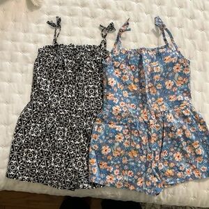 Bundle of 2 girls like new Gap Floral and Geometric Print Rompers 3T